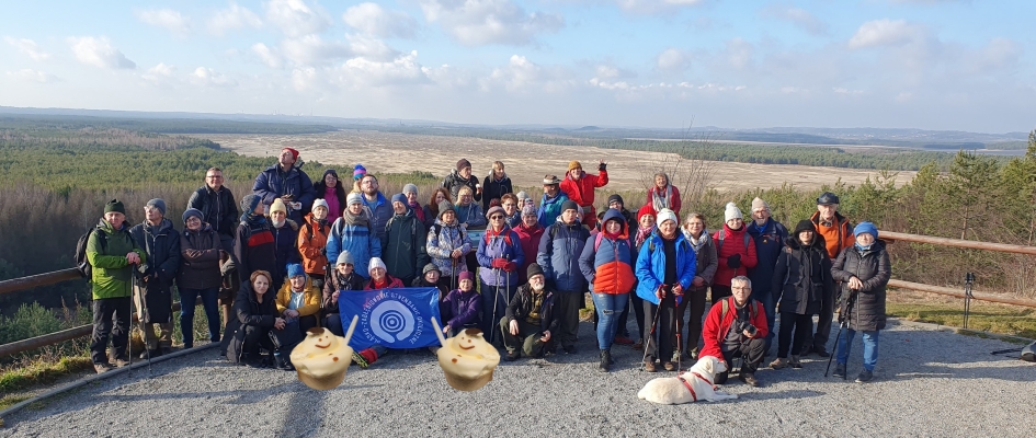 zdjęcie grupowe uczestników szwendania